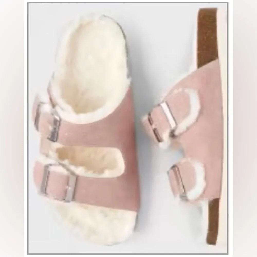 Sugar & Jade Tween Girls Faux Fur Double Buckle Slides - Pink Size 4 NWT